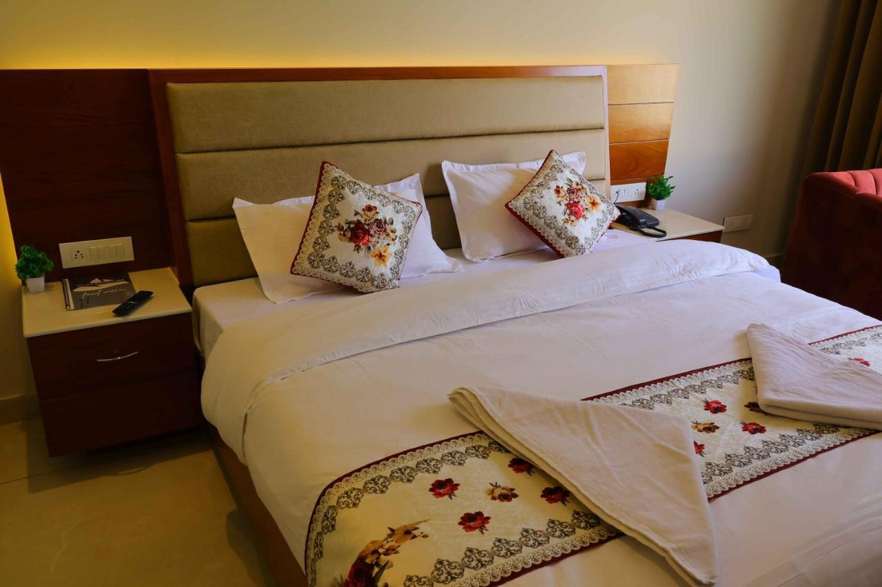 Sa-Ba Manali Inn, Mall Road Экстерьер фото